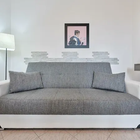 Lungo Dora With Balcony And Panoramic View Apartment
